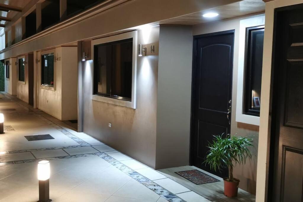 Apartamento H Gonzalez 14 Apartment Alajuela Bagian luar foto